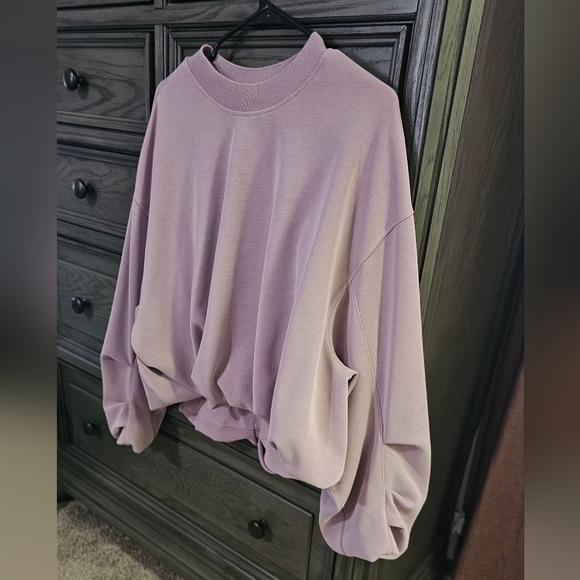 Lululemon Softstreme Pullover - Picture 7 of 11